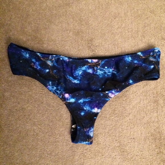 GALAXY PRINT REVERSIBLE WOMEN’S SWIM BOTTOMS - Picture 5 of 7